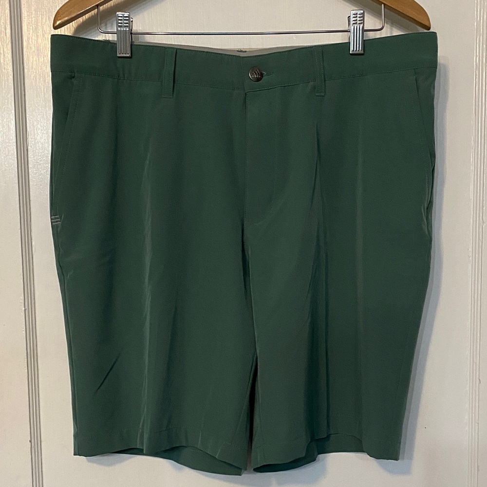 Adidas ULTIMATE365 8.5-INCH GOLF SHORTS Waist 36